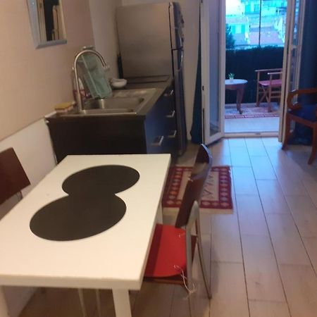 Appartement Calme Avec Terrasse Marseilles Exterior foto