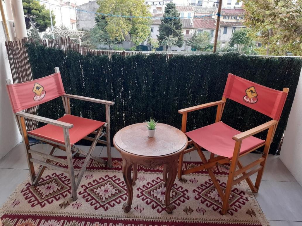 Appartement Calme Avec Terrasse Marseilles Exterior foto